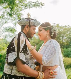 Mirror Wedding Studio
