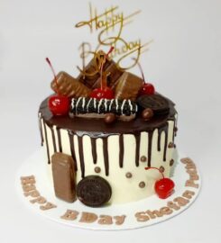 The Sweet Bee Cake & foods